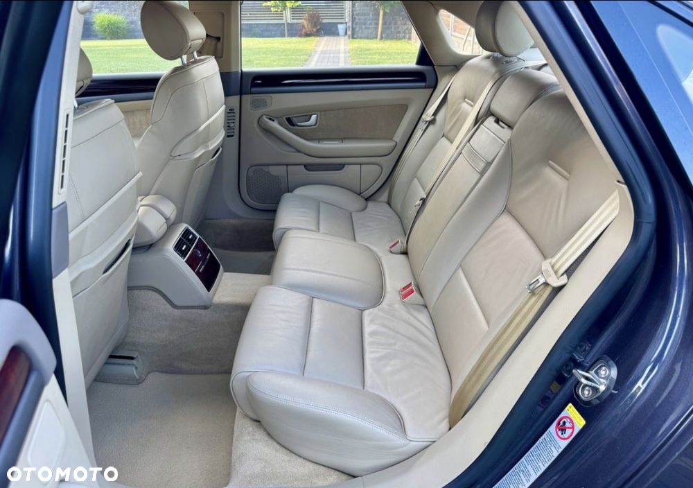 Audi A8 4.2 TDI DPF Quattro - 17