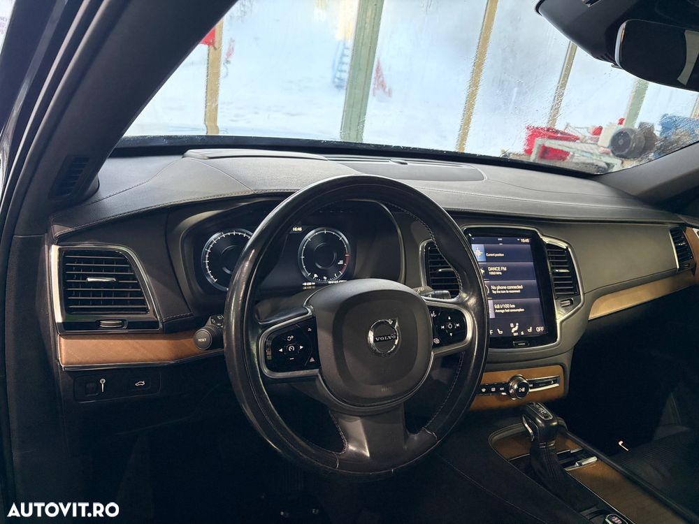 Volvo XC 90 - 11