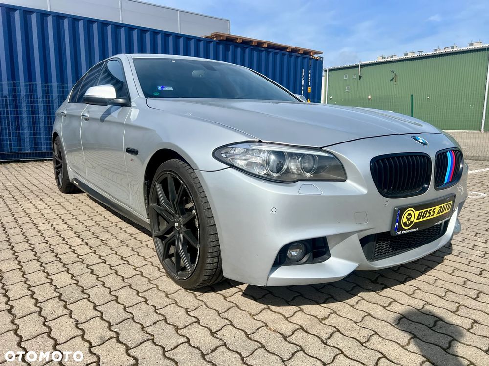 BMW Seria 5 528i xDrive - 9