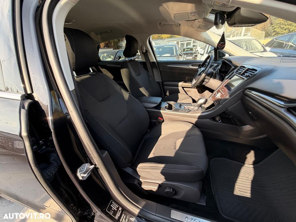Ford Mondeo 2.0 HEV Titanium - 20
