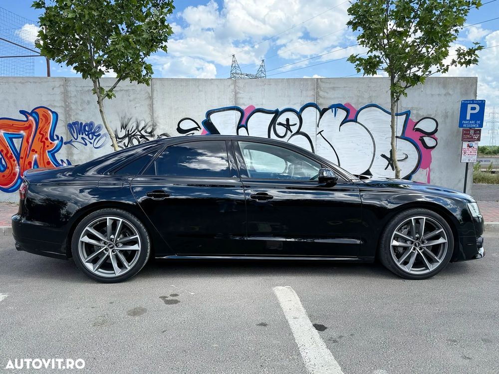 Audi S8 Plus 4.0 TFSI quattro Tiptronic - 11