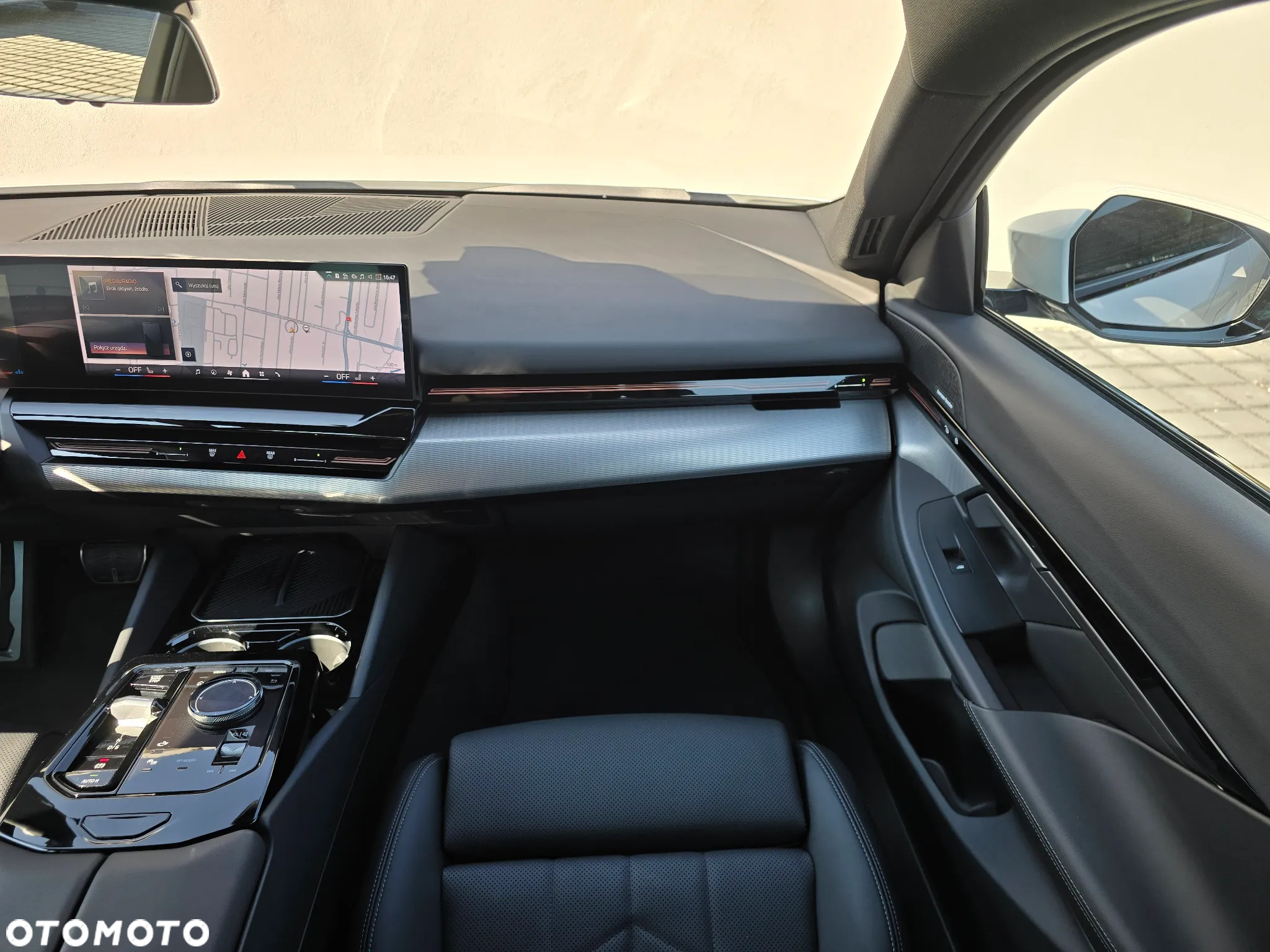 BMW Seria 5 520d xDrive - 11
