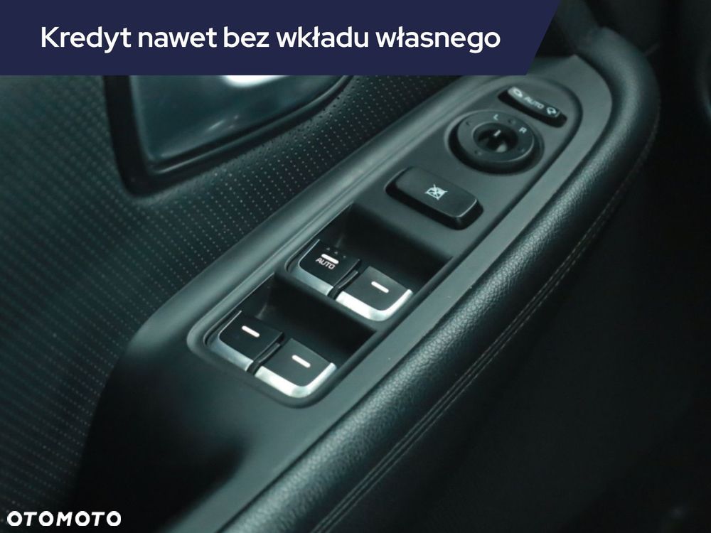 Kia Carens - 19