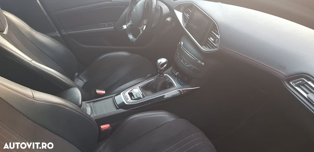 Peugeot 308 - 3