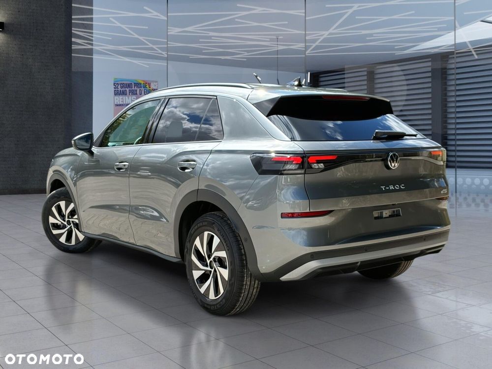 Volkswagen T-Roc - 11