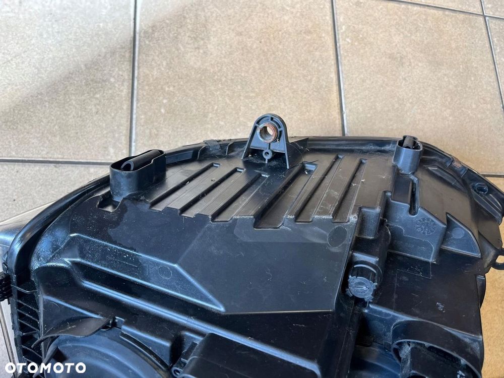 LAMPA LEWY PRZÓD VW TRANSPORTER T5 EU 0301254302 - 4