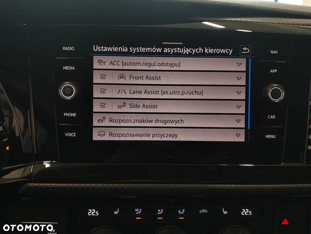 Volkswagen Multivan - 24