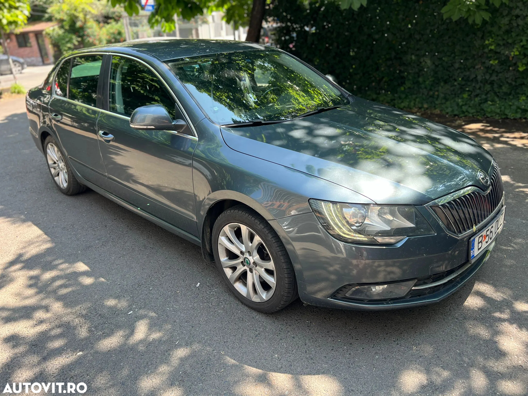 Skoda Superb Combi 2.0 TDI 4X4 Elegance - 7