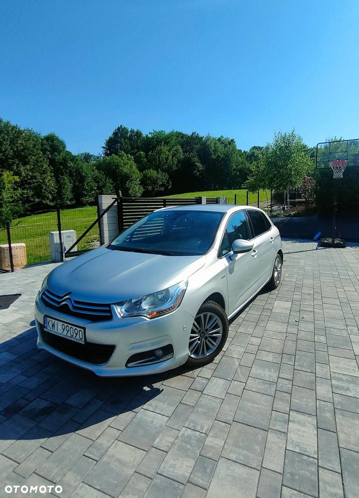 Citroën C4 e-HDi 115 Exclusive - 2