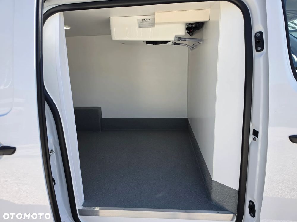 Toyota PROACE Extra LONG Chłodnia / Mroźnia 17tyś km 230V SalonPL FV23% - 23