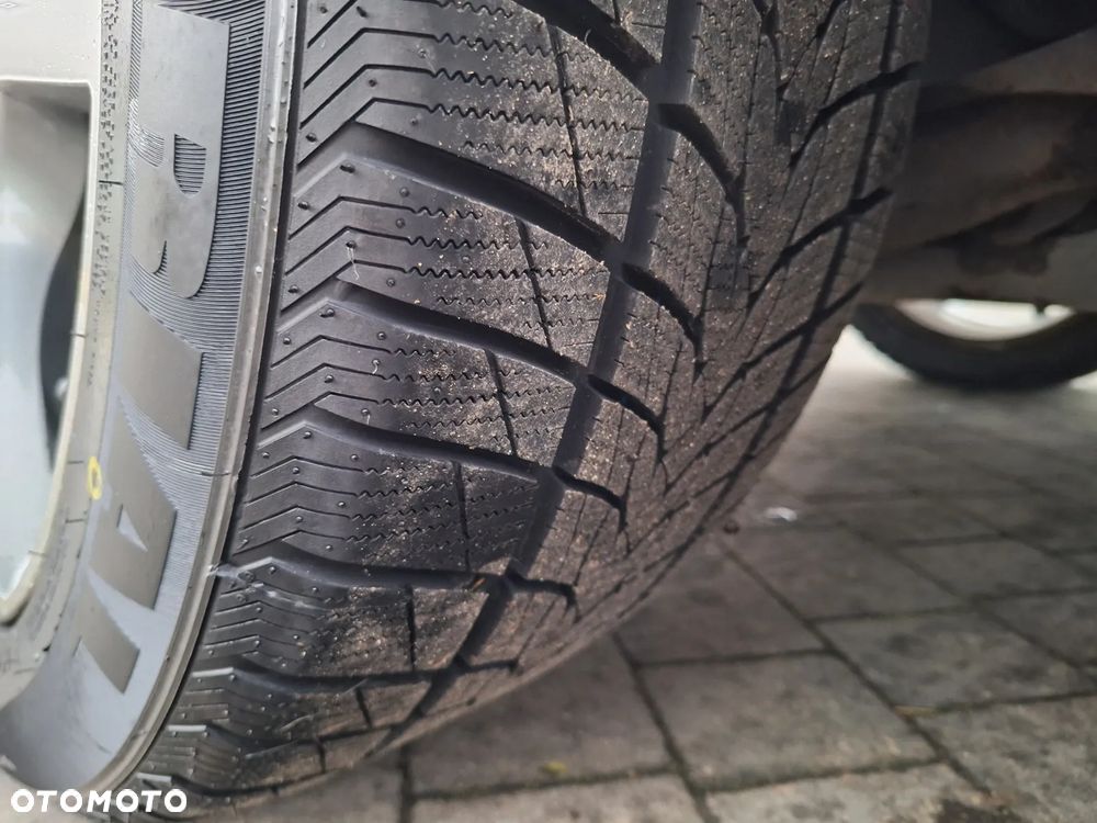 Volkswagen Touareg 4.2 V8 Automatik Individual - 39