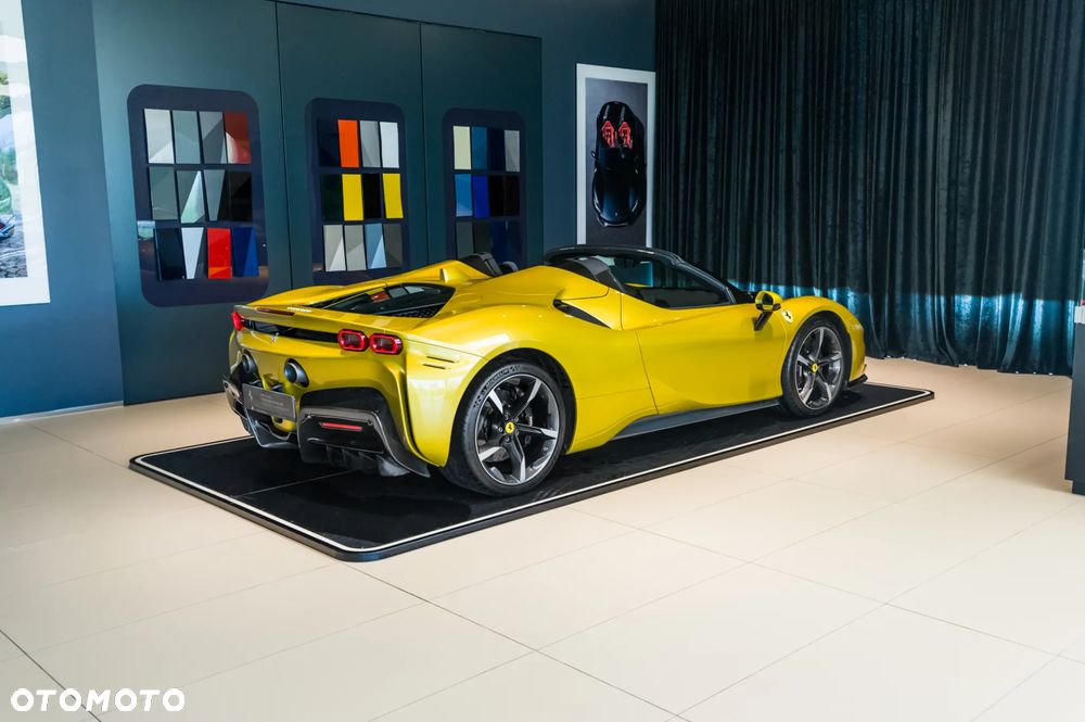 Ferrari SF90 Spider - 7