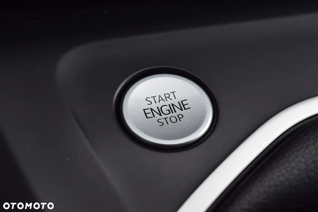 Volkswagen Golf VIII 2.0 TDI Style - 22