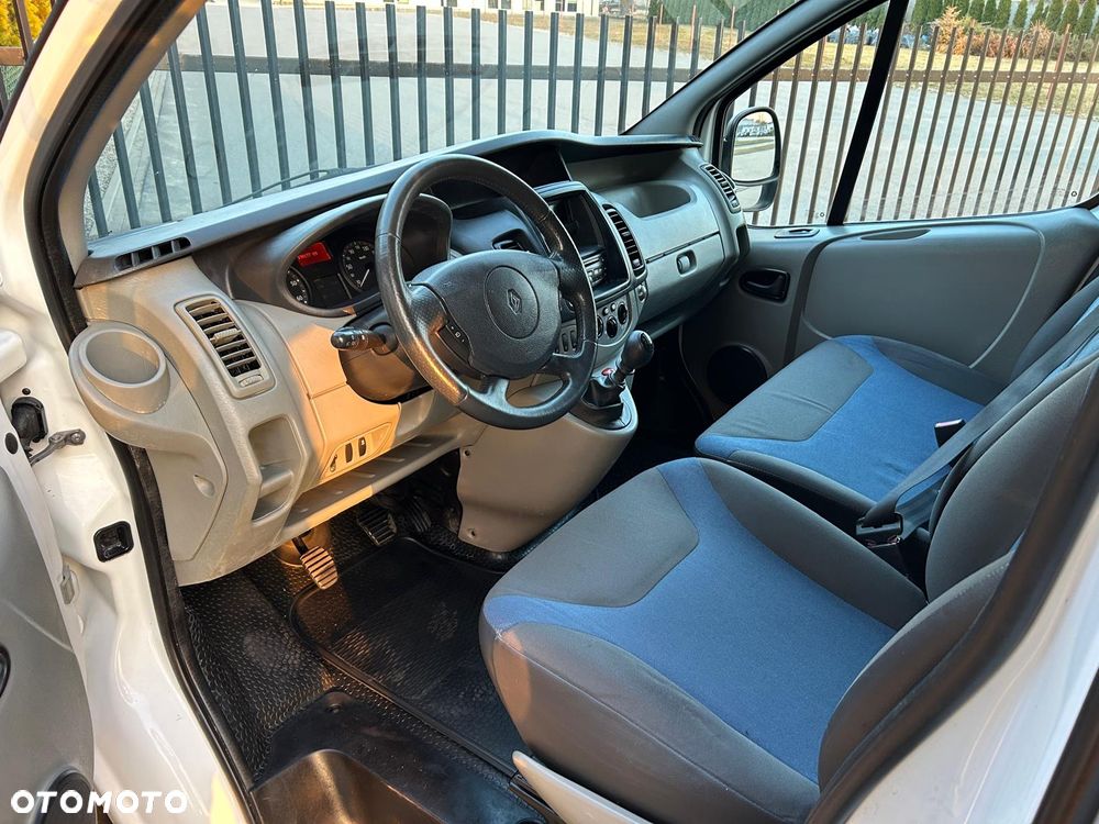 Renault Trafic - 18