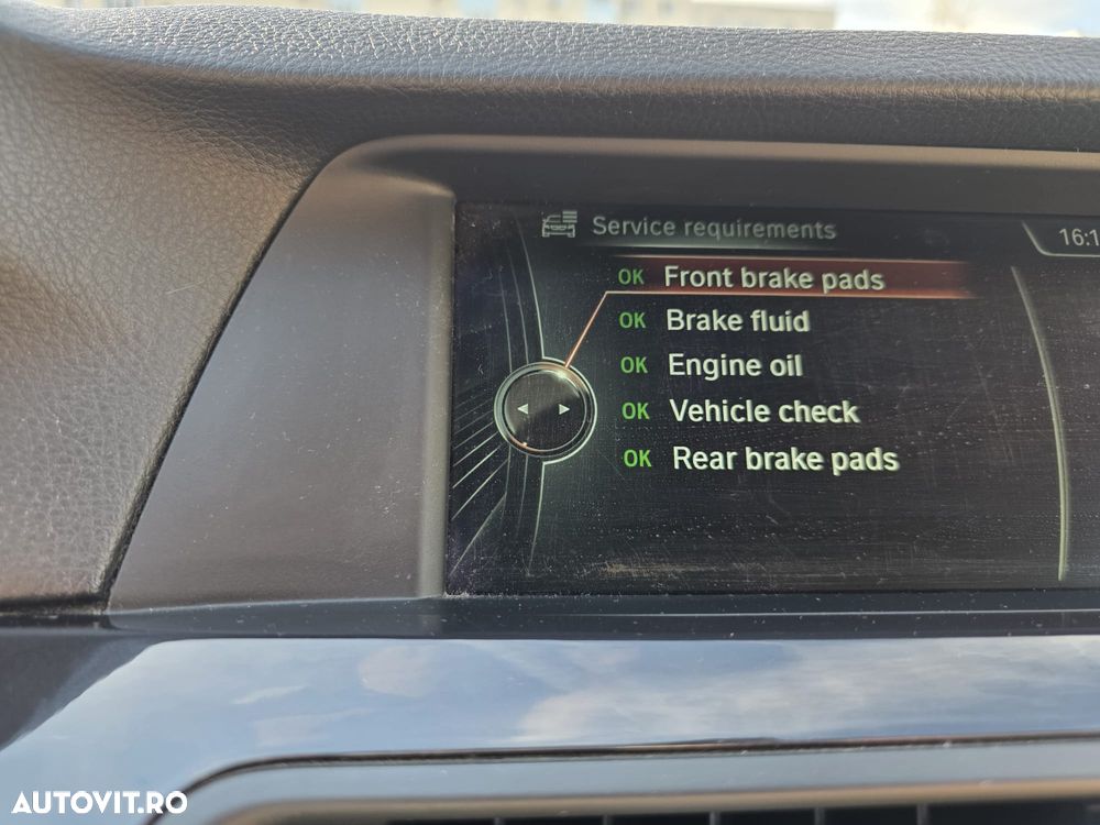 BMW Seria 5 520d Aut. Modern Line - 12
