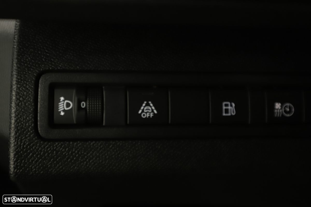 Peugeot 3008 1.6 Hybrid Allure e-EAT8 - 18