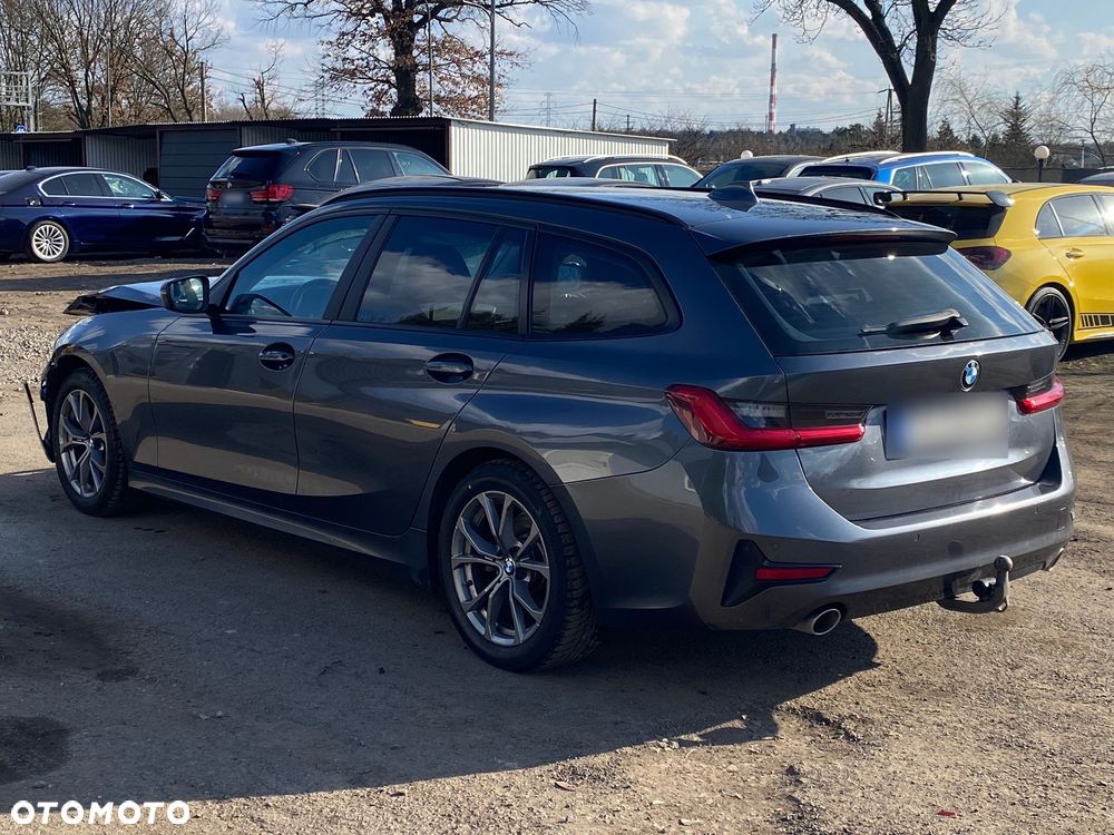 BMW Seria 3 318d MHEV Sport Line - 2