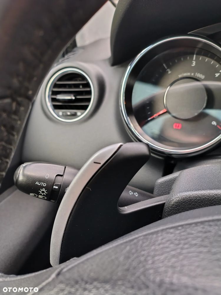 Peugeot 5008 - 19