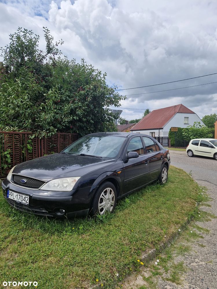 Ford Mondeo 1.8 Ambiente - 1