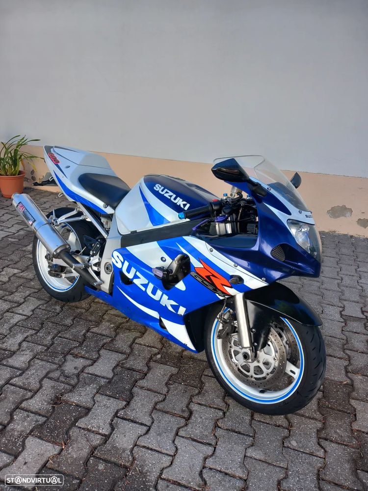 Suzuki GSX-R K1 - 1
