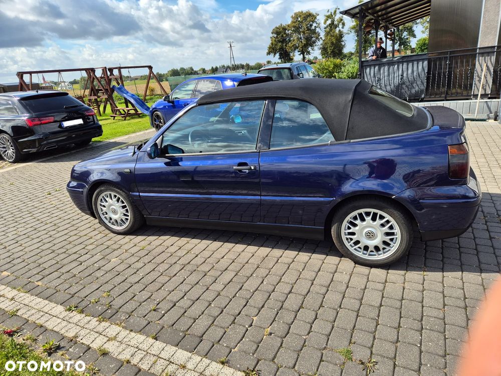 Volkswagen Golf - 8