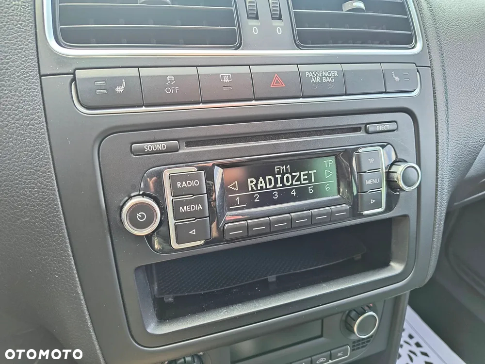 Volkswagen Polo 1.2 Style - 28