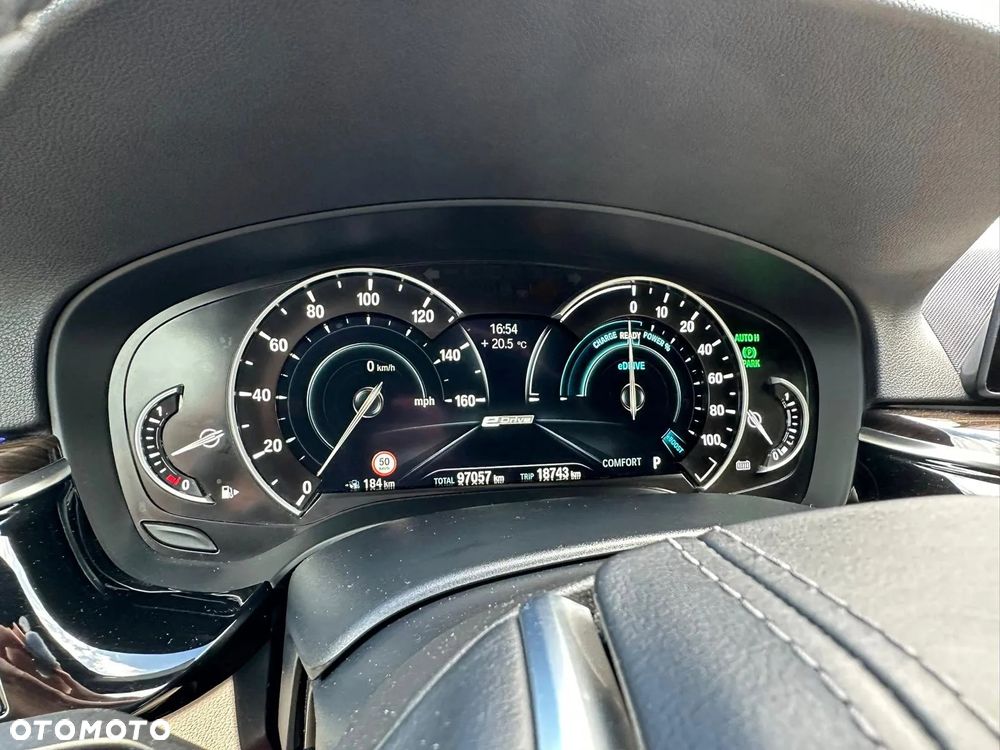 BMW Seria 5 530e iPerformance xDrive - 8