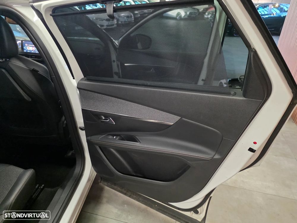 Peugeot 5008 2.0 BlueHDi GT Pack EAT8 - 22