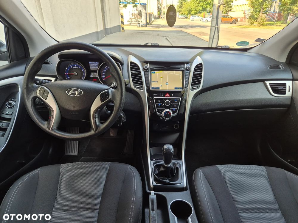 Hyundai i30 1.4 Passion - 12
