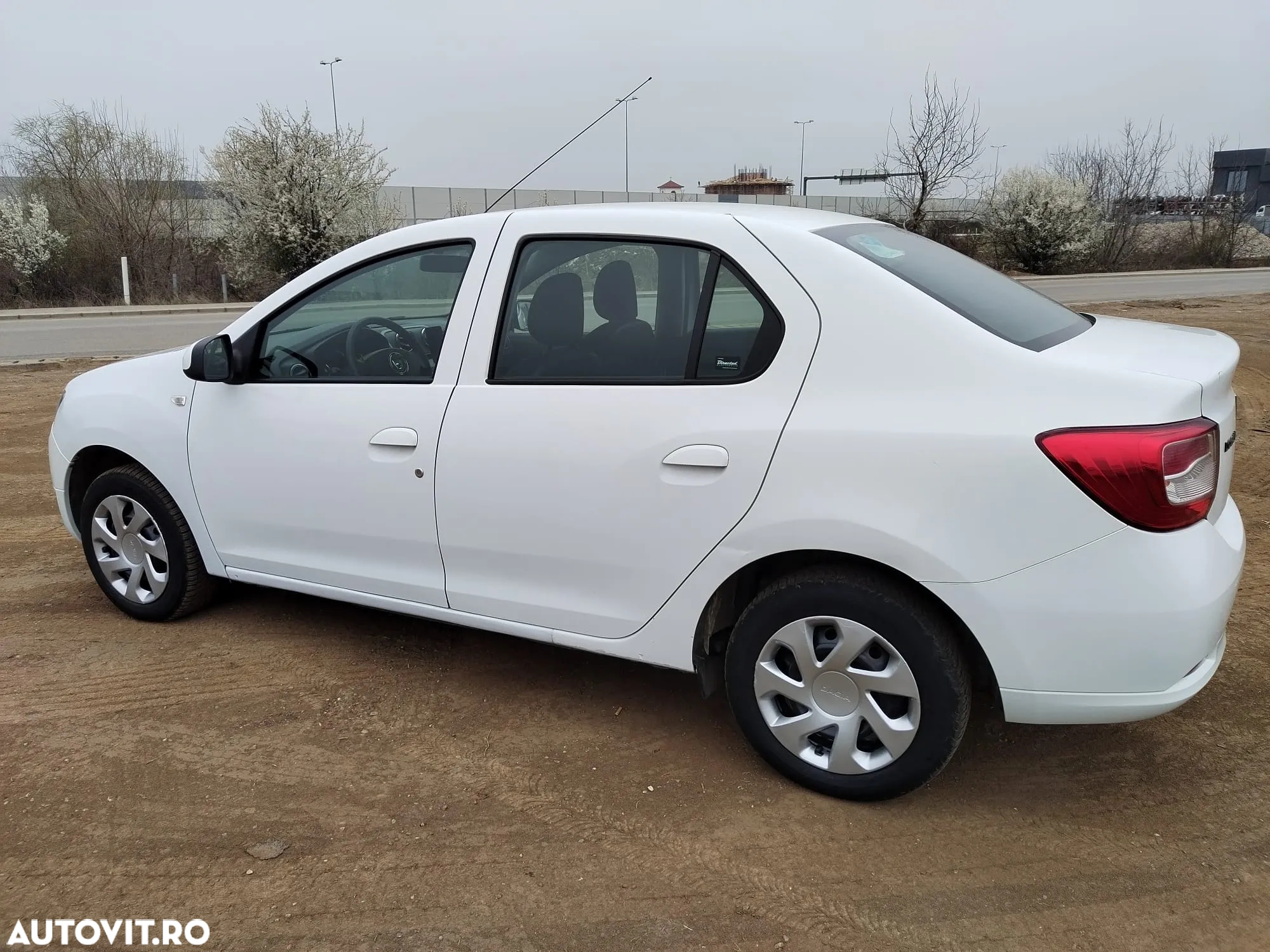 Dacia Logan 1.2 Prestige - 5