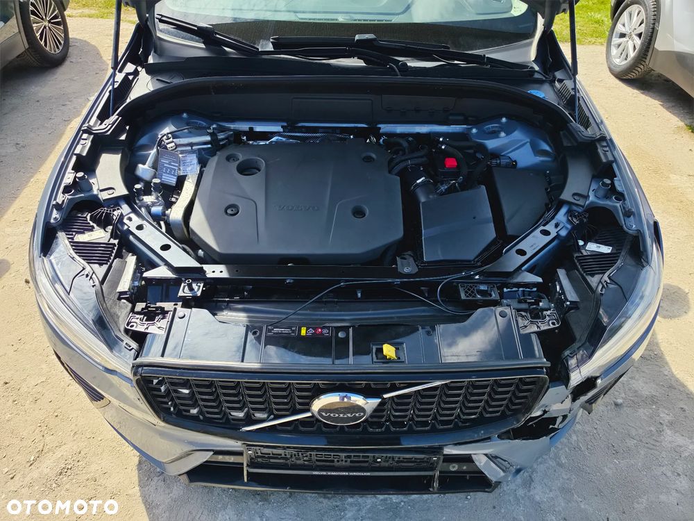 Volvo XC 60 B4 D AWD Plus Dark - 14