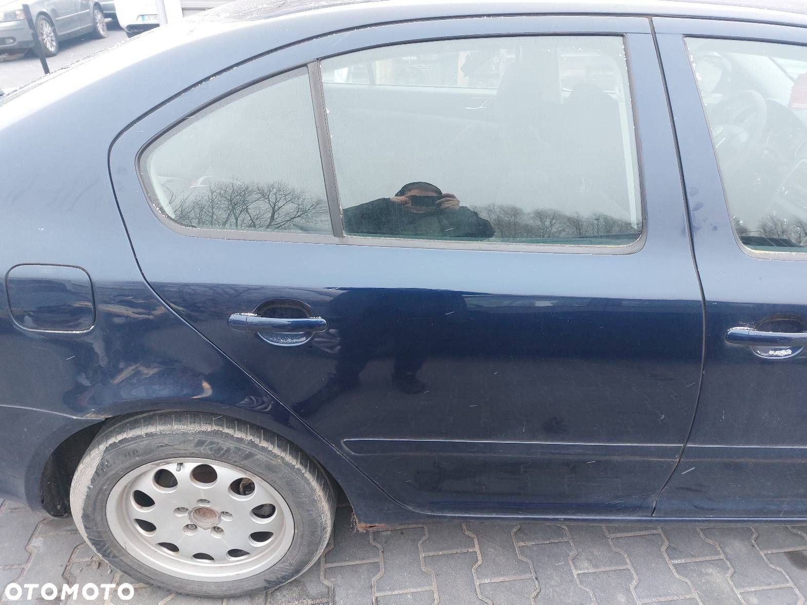 DRZWI KOMPLETNE PRAWY TYŁ SKODA OCTAVIA II LIFT 4711 HB 5D - 1