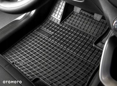 OPEL Zafira C od 2012 Dywaniki Gumowe stopery - 3