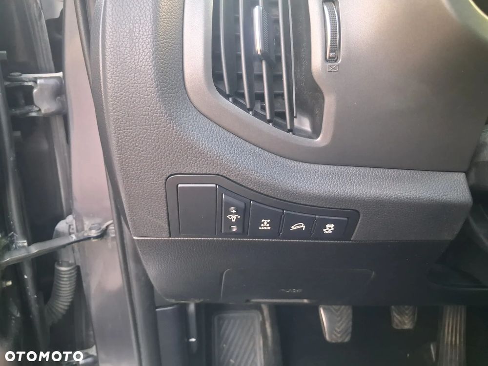 Kia Sportage 2.0 CRDI 184 AWD Platinum Edition - 30