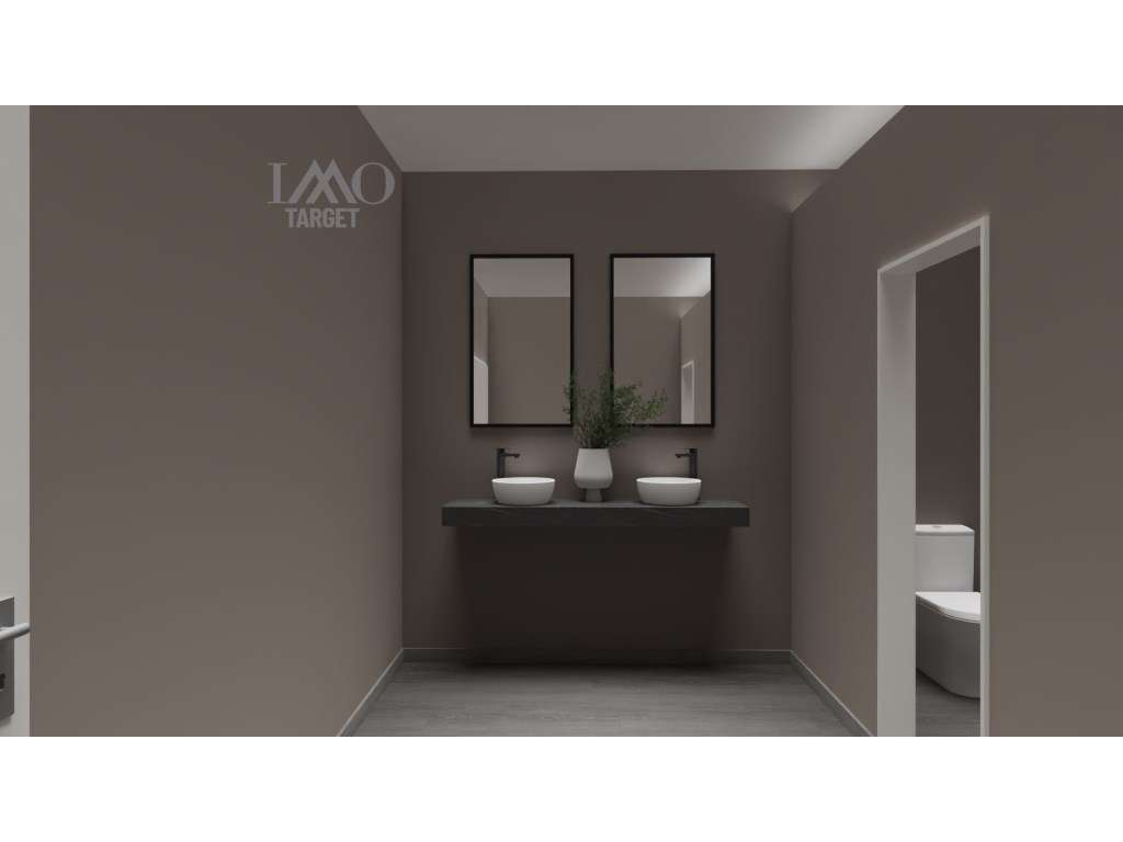 ESPAÇO COMERCIAL REMODELADO - RUA D. FILIPA DE LENCASTRE 18 - Grande imagem: 4/6