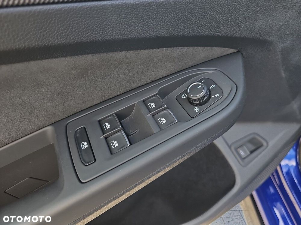Volkswagen Golf - 16