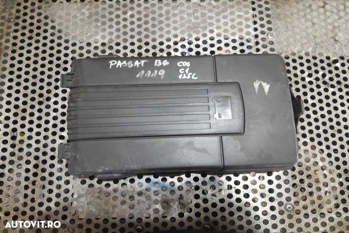 Suport acumulator 1K0915443A 1K0915443A Volkswagen VW Passat B6 [2005 - 1