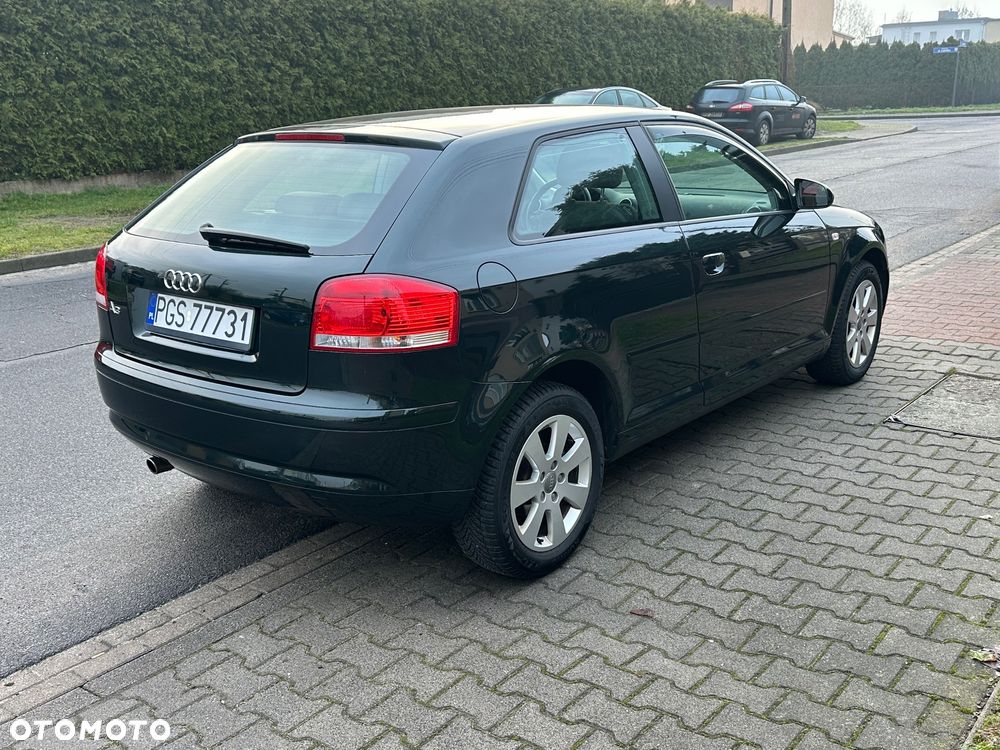 Audi A3 3-drzwiowe 1.6 Ambition - 22