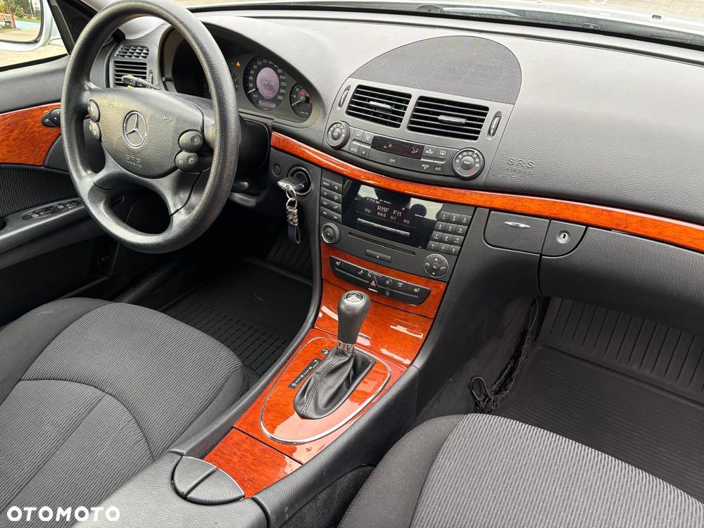 Mercedes-Benz Klasa E - 7