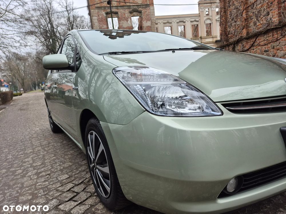 Toyota Prius 1.5 VVT-i Sol - 9