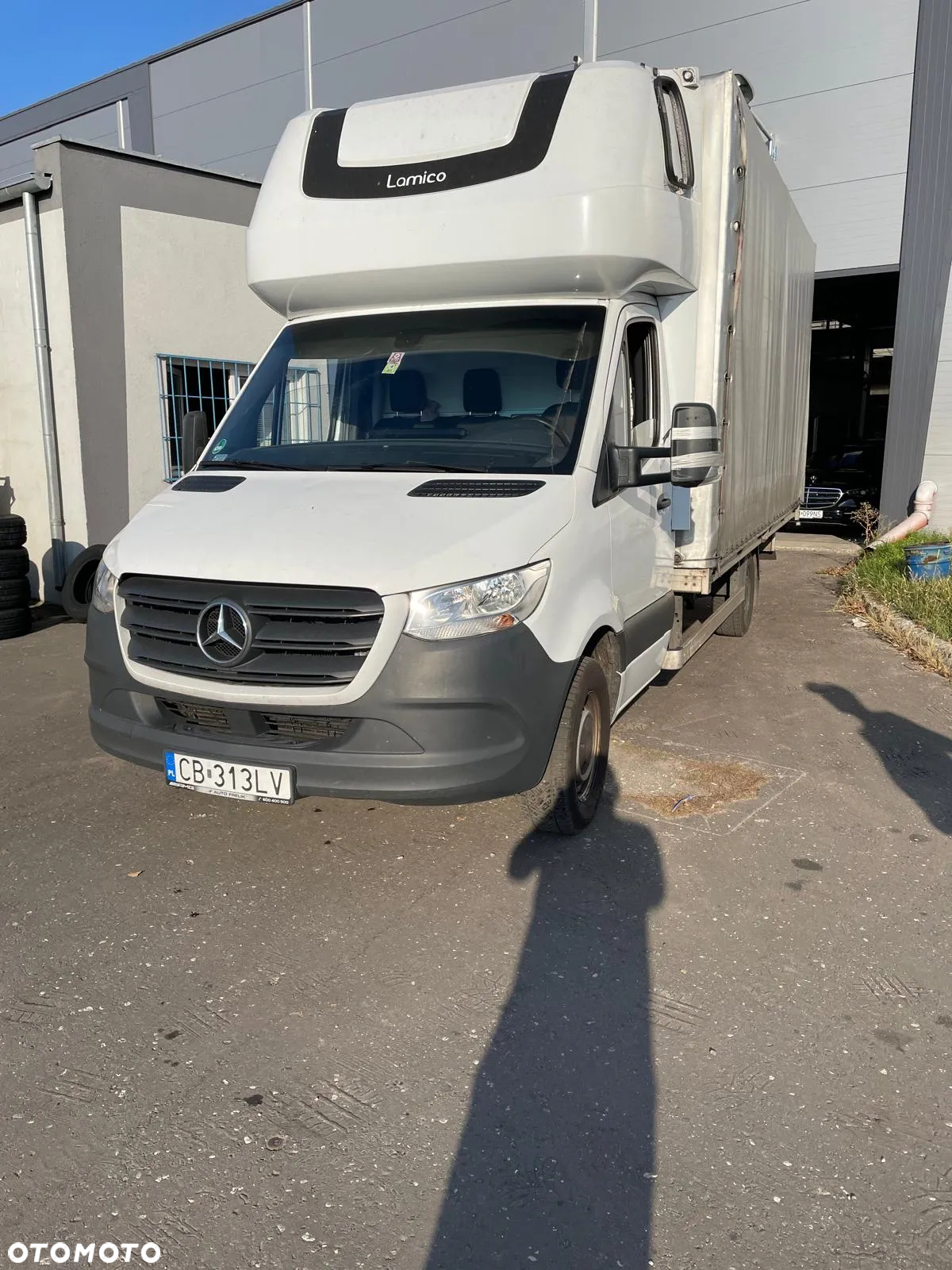 Mercedes-Benz Sprinter - 2