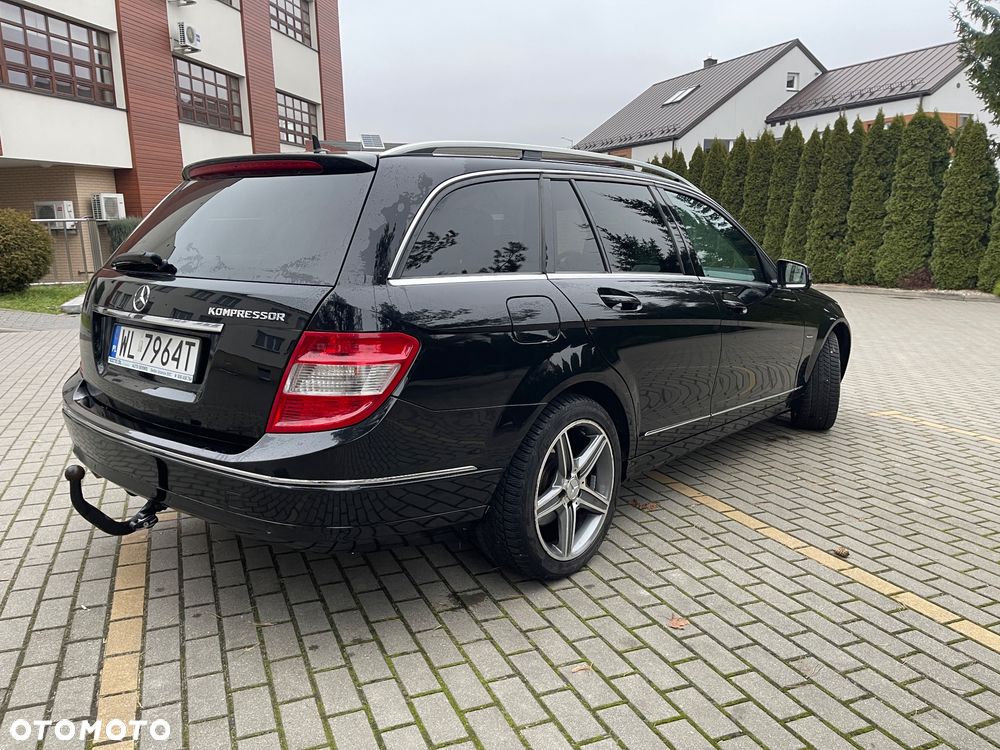 Mercedes-Benz Klasa C 200 (BlueEFFICIENCY) 7G-TRONIC Avantgarde - 12