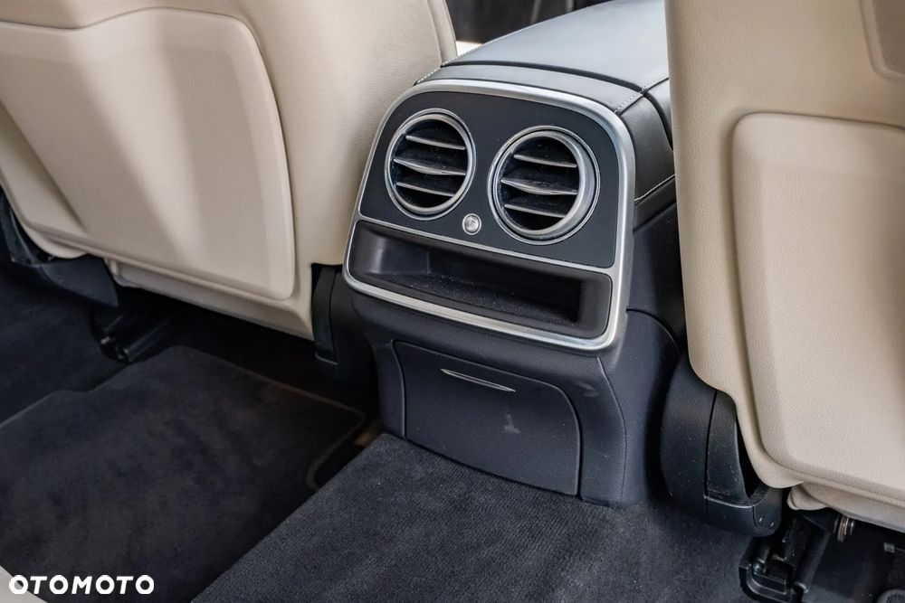Mercedes-Benz Klasa S 560 9G-TRONIC - 26
