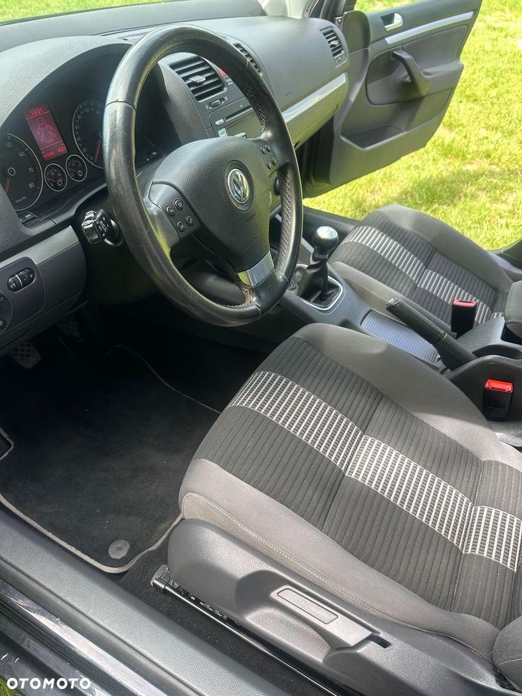 Volkswagen Golf 1.6 United - 23