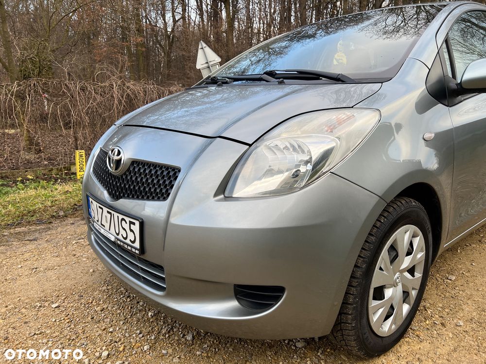 Toyota Yaris 1.3 Sol - 17