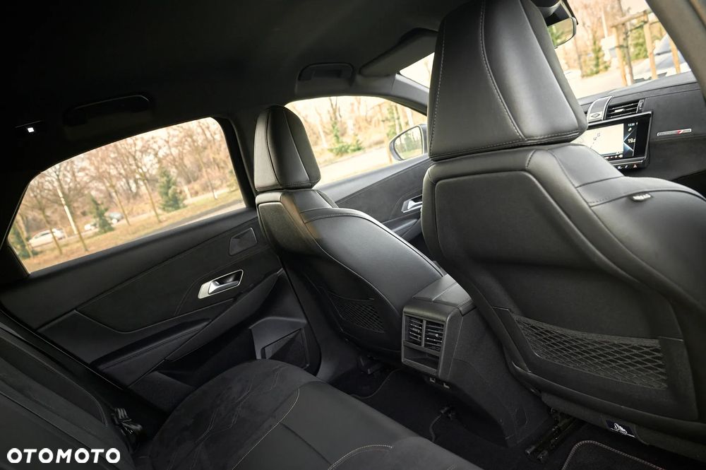 DS Automobiles DS 7 Crossback 1.6 E-Tense 4x4 Performance Line + - 7