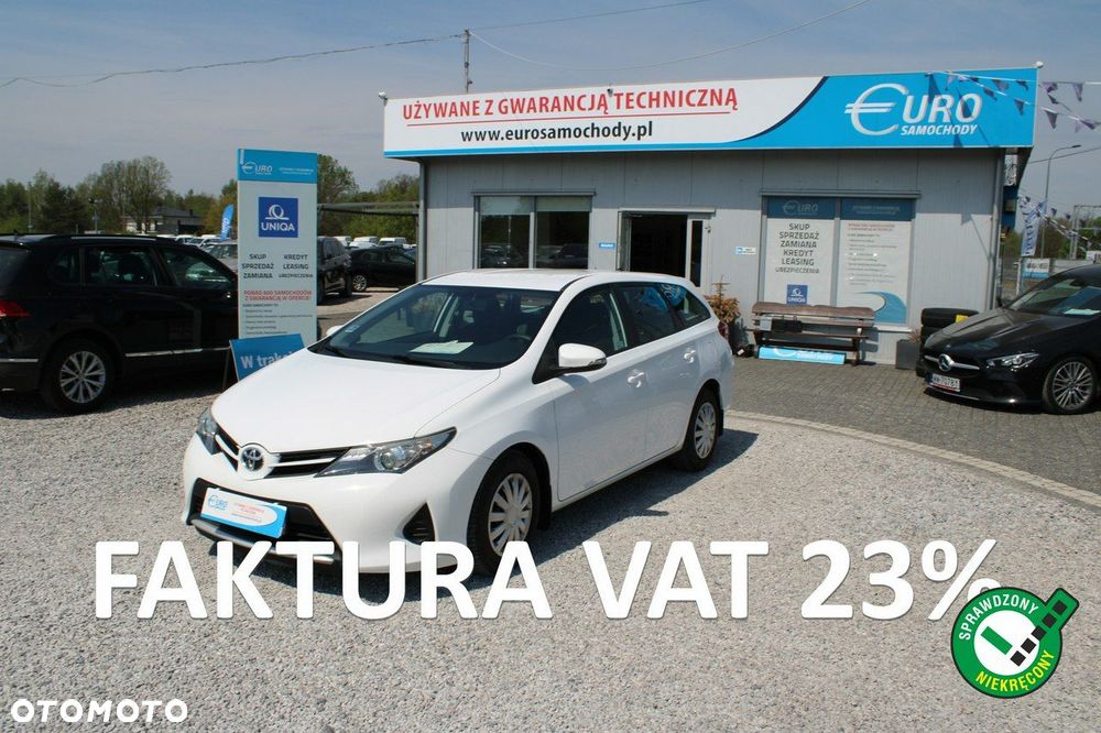 Toyota Auris - 1