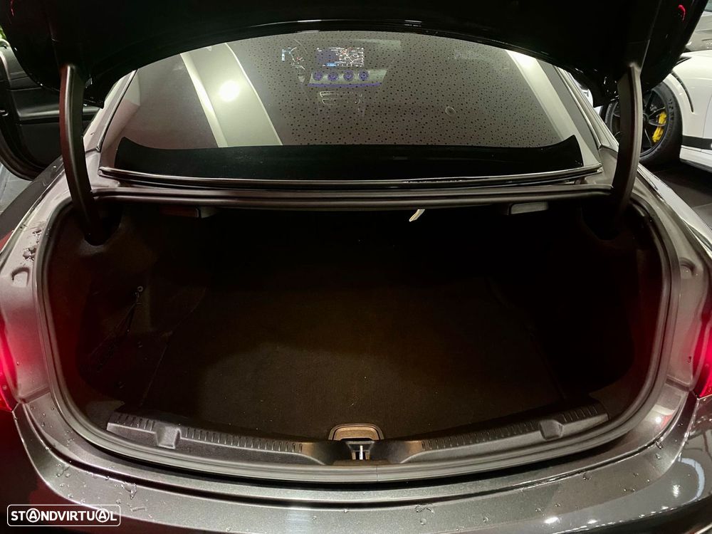 Mercedes-Benz E 220 d Aut. - 33