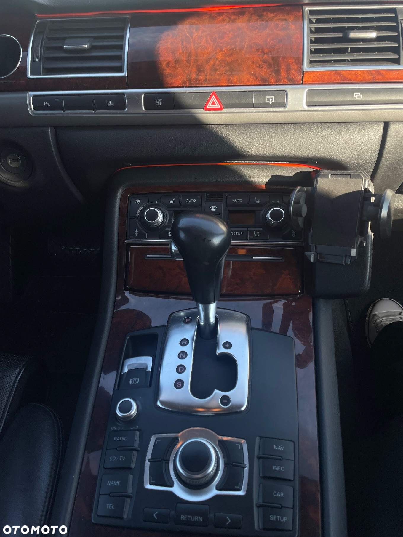 Audi A8 3.7 Quattro - 11