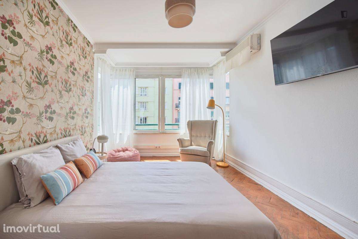 Quarto - localizado em Marquês de Pombal Lisbon - Grande imagem: 3/60